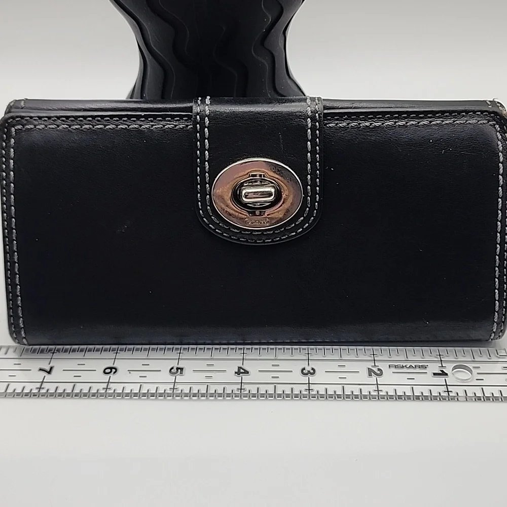 Elegant Coach Black/lavender Leather‎ Women's Bag